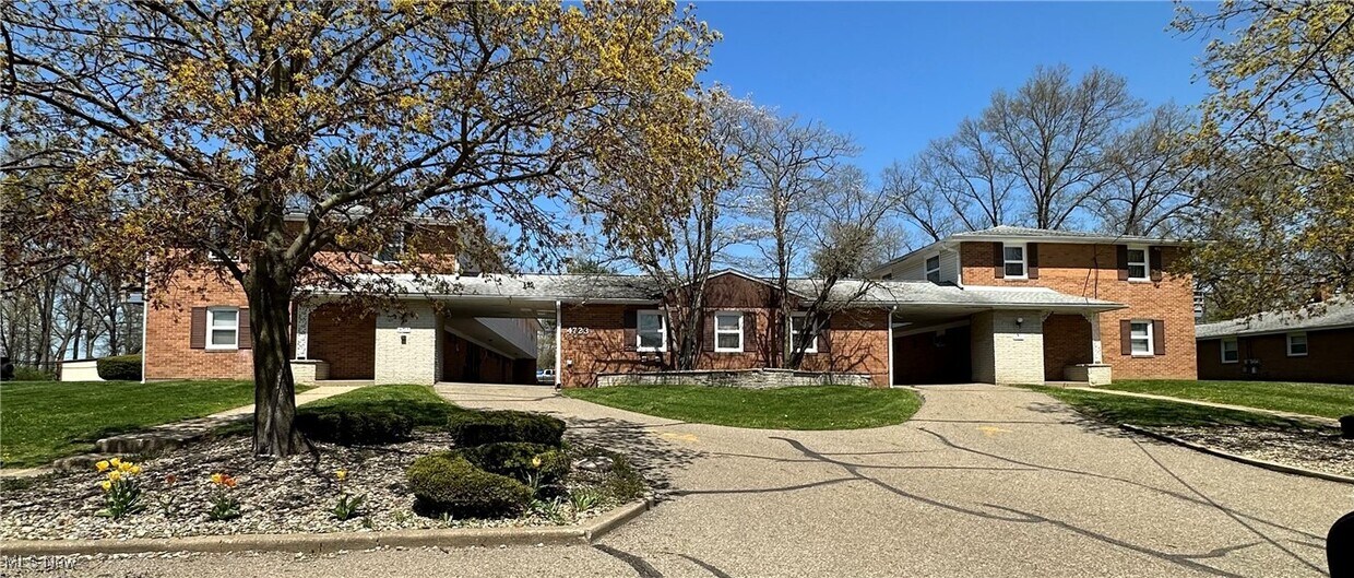 Foto principal - 4721 20th St NW