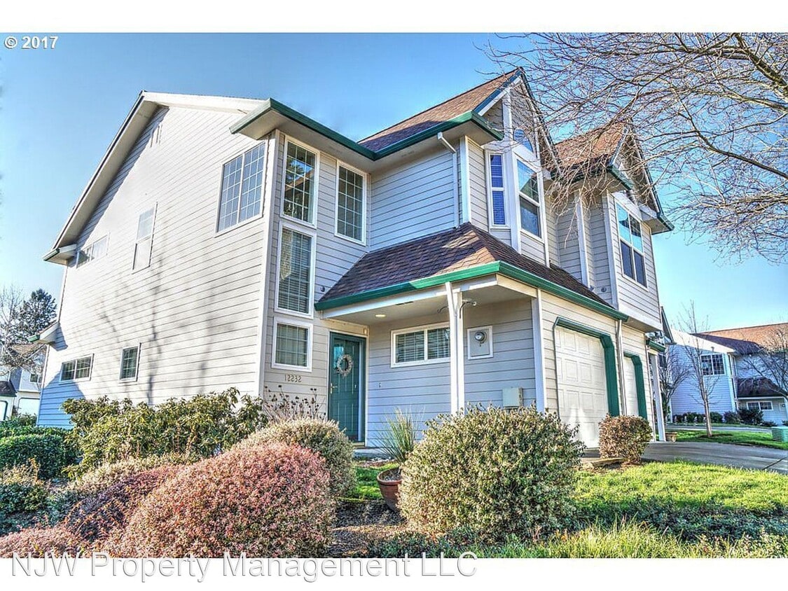 Primary Photo - 2 br, 2.5 bath House - 12232 SW Meader Way