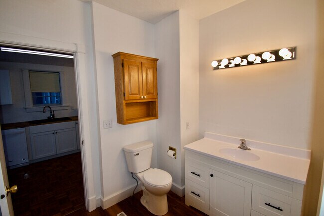 Foto del edificio - 821 8th St N