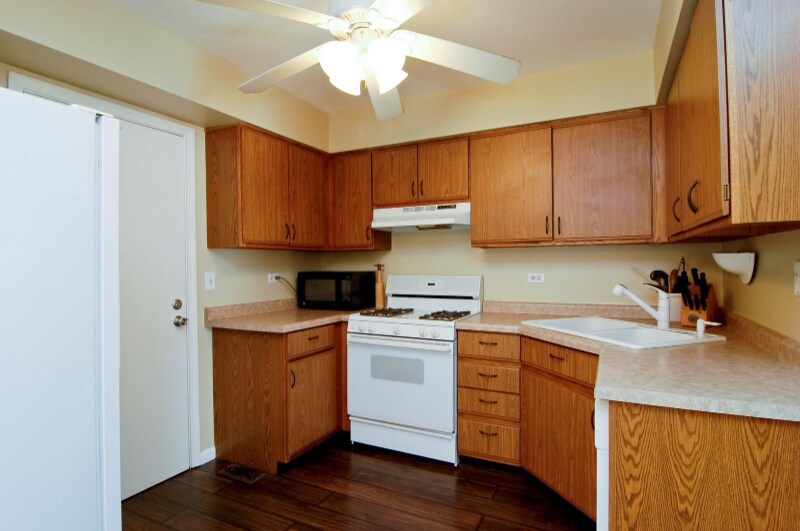 Building Photo - 601 College Crossing