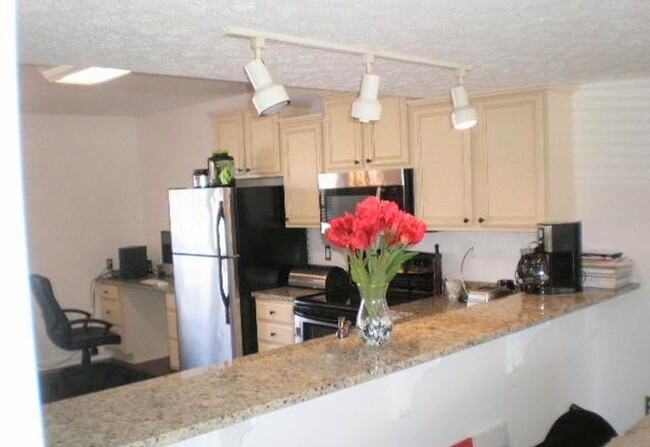 Foto del edificio - 3 Bedroom Townhome in Campbell County