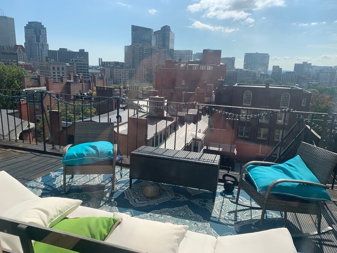 Building Photo - 24 Mt Vernon St