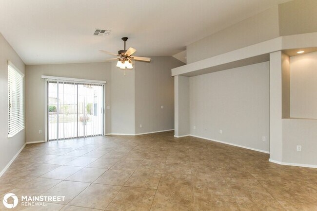 Building Photo - 13822 W Solano Dr, Litchfield Park, AZ 85340