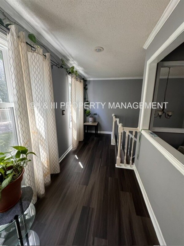 Foto del edificio - 9404 West 122nd Street