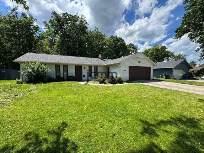 Foto del edificio - 5250 Mills Creek Ln