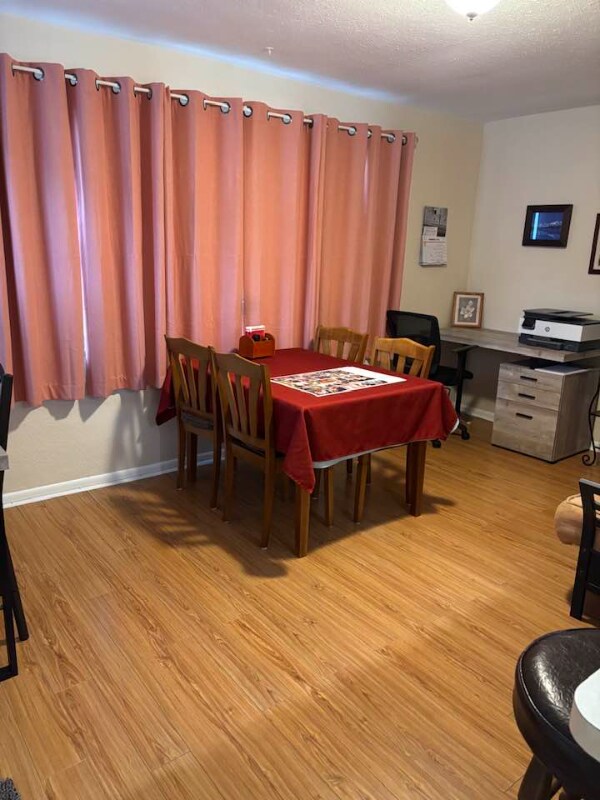 Foto del edificio - 11019-11126 126th Ave N