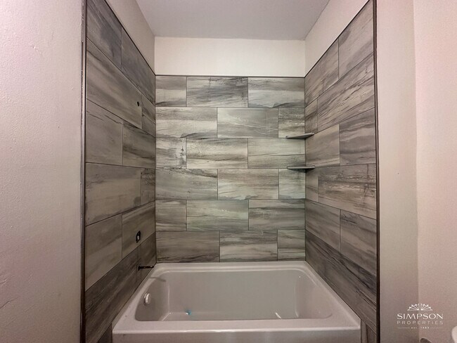 Foto del edificio - 529 Katonah Ave