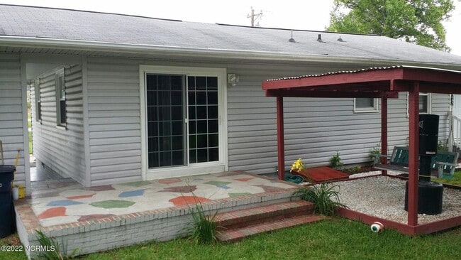 Building Photo - 1006 Onsville Dr