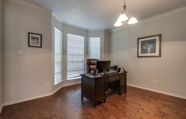 Foto del edificio - 1110 Babbling Brook Drive