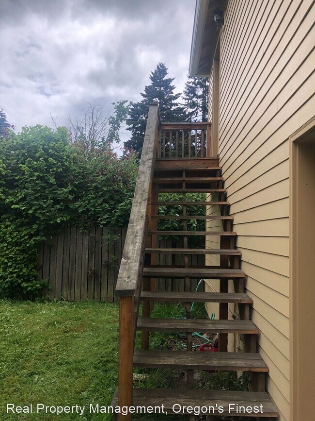 Foto del edificio - Studio, 1 bath Apartment - 9234 N Bristol Ave