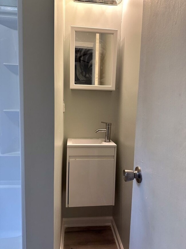 Foto del edificio - 1934 Dirk Dr