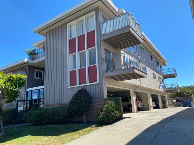 Front of the Building - 121 S Magnolia Ave