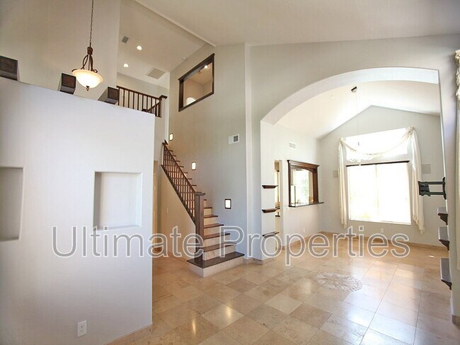 Building Photo - 7704 E Journey Ln