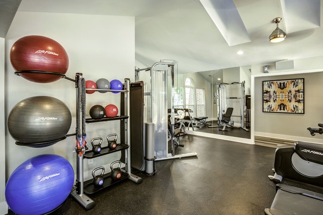 Building Photo - Amberton