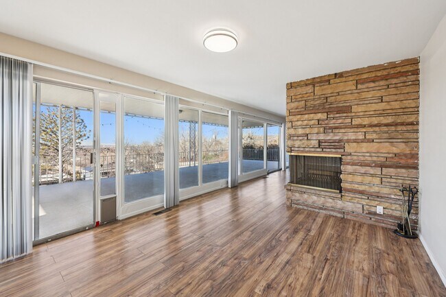 Foto del edificio - 1850 S Wasatch Dr