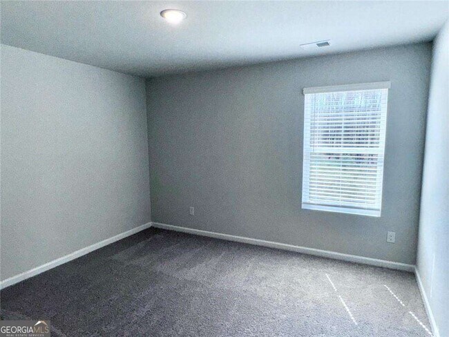 Foto del edificio - 2618 Swan Lake Dr SW