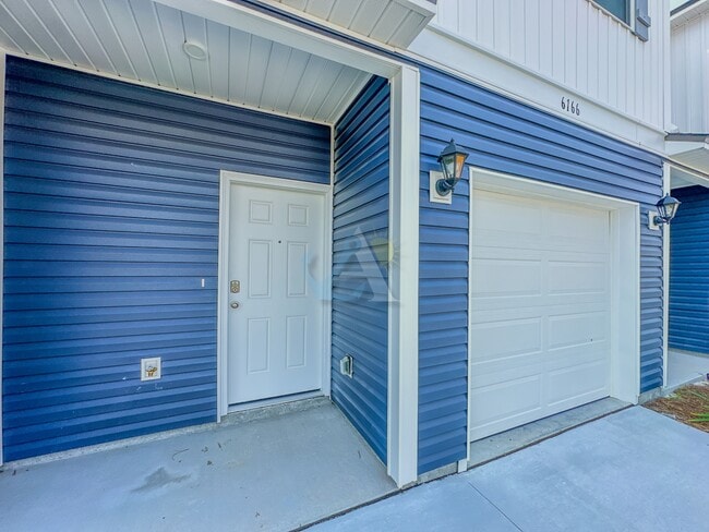 Building Photo - 6166 Bemis Springs Dr