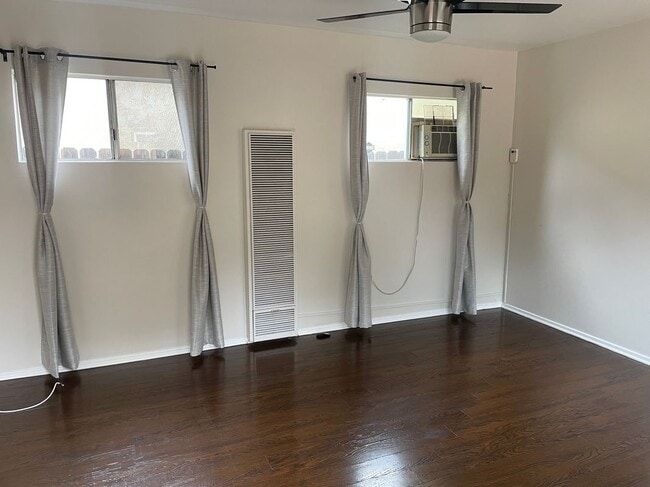 Foto del edificio - 518 W King St