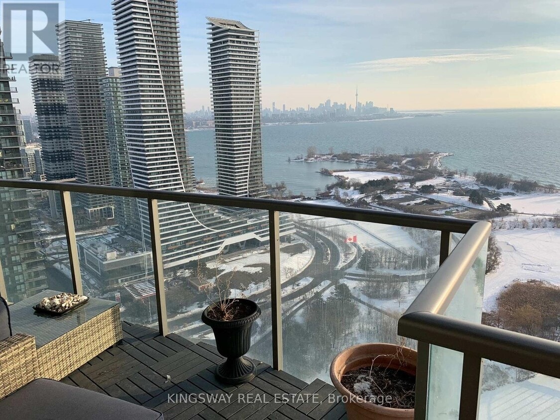 Photo principale - 2230-2230 Lake Shore Blvd W