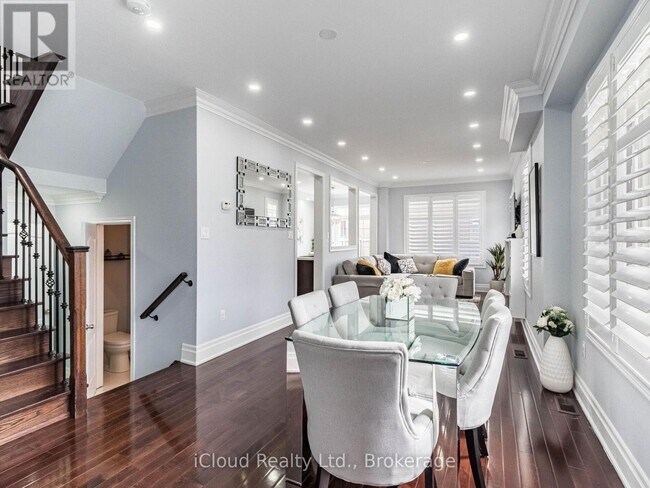 Building Photo - 42 Swancreek Ct