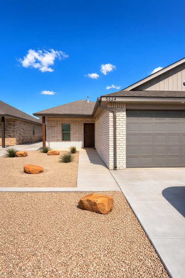 Building Photo - 5524 Kemper St