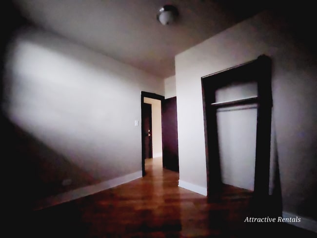 Building Photo - 5706 W Race Ave