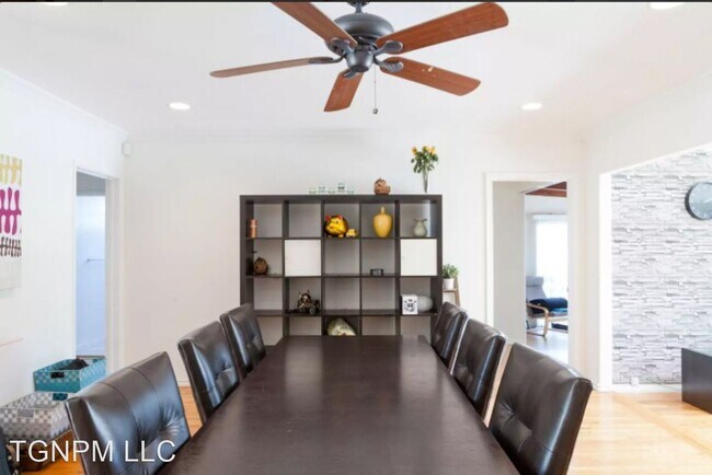 Building Photo - 4 br, 2 bath House - 436 Brightwood St