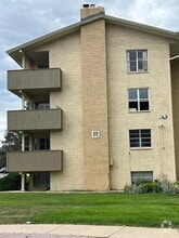 Building Photo - 3030 Oneal Pkwy