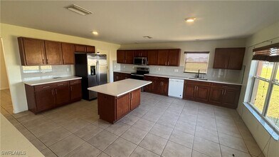 Building Photo - 2435 NW 7th Terrace