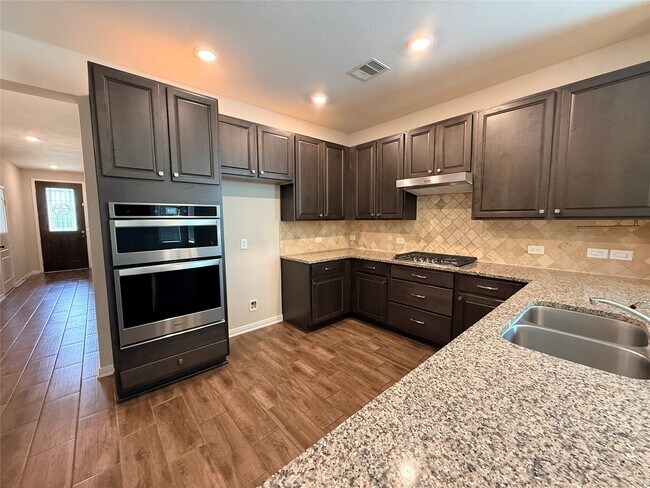 Foto del edificio - 4755 Cullen Brook Rd