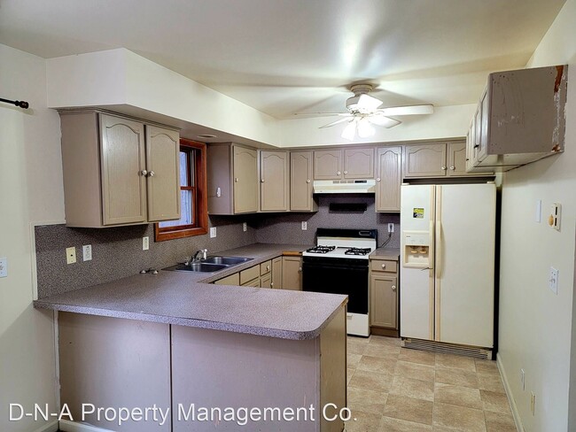 Building Photo - 3 br, 2 bath House - 3676 Bristol Circle E...
