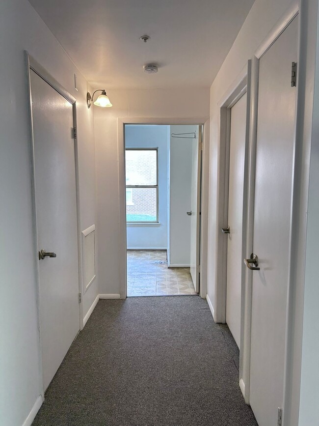 Building Photo - 18411 Guildberry Dr