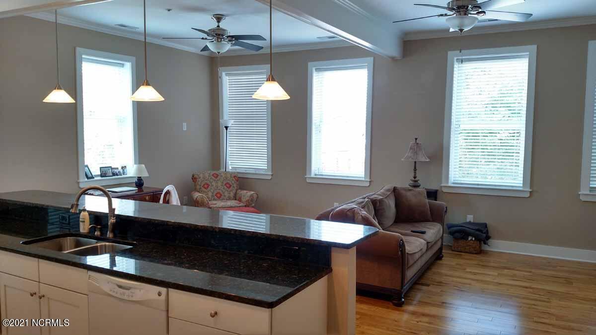 244 Craven St Unit B, New Bern, NC 28560 Condo for Rent in New Bern
