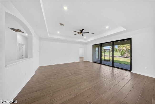 Building Photo - 1388 Birdie Dr