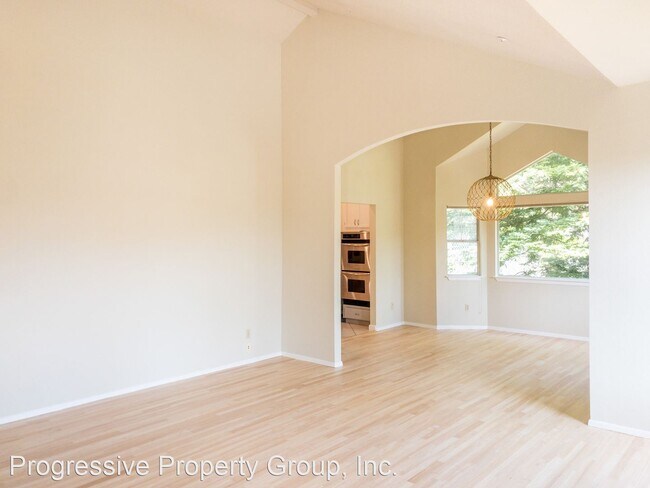 Building Photo - 4 br, 2.5 bath House - 9 Courtney Lane