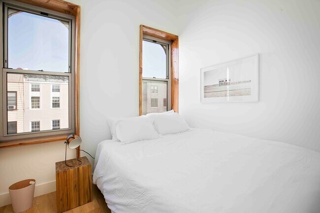 Foto del edificio - 231 Stanhope St