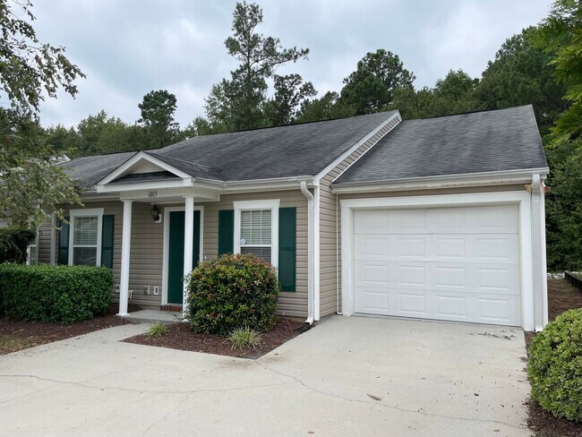 Building Photo - 6015 Sanibel Dr