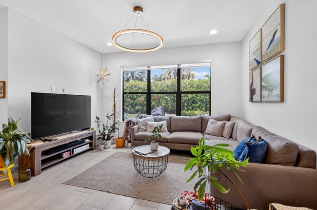 Foto del edificio - 4388 Serpens Ln