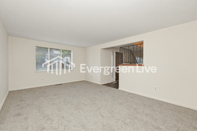 Building Photo - 4431 Procuniar Dr