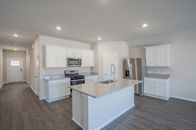 Foto del edificio - Recently Built D.R. Horton Home in Bixby -...