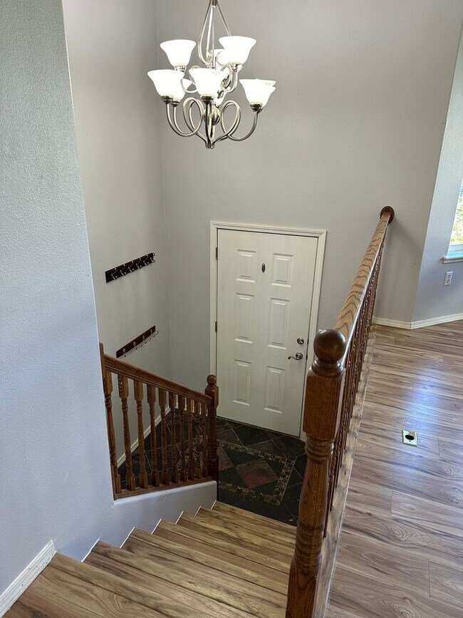 Building Photo - Eagle River - 4 Bedroom/3 Bath/2 Car Garage