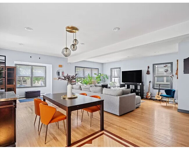 Foto del edificio - 1440 Circle Ave