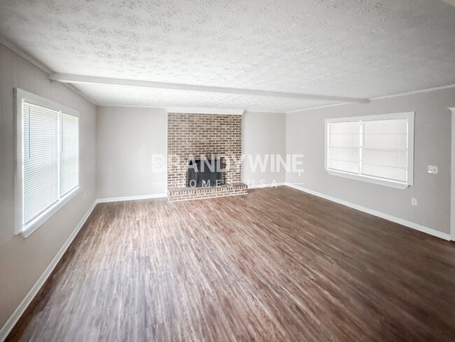 Building Photo - 11469 Wingate Rd N