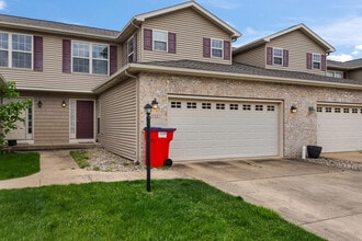 Building Photo - 2521 Pembrook Point
