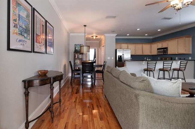 Foto del edificio - 415 St Francis St