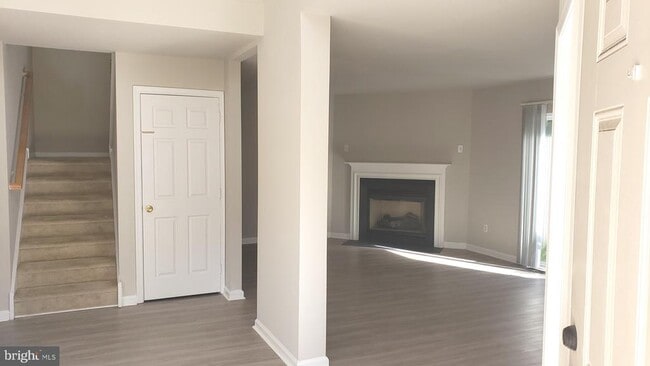 Building Photo - 26 Saddle Ridge Ct