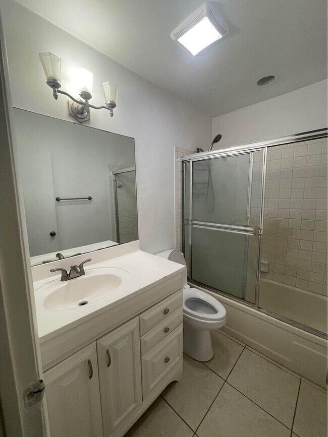 Foto del edificio - 4109 NW 88th Ave