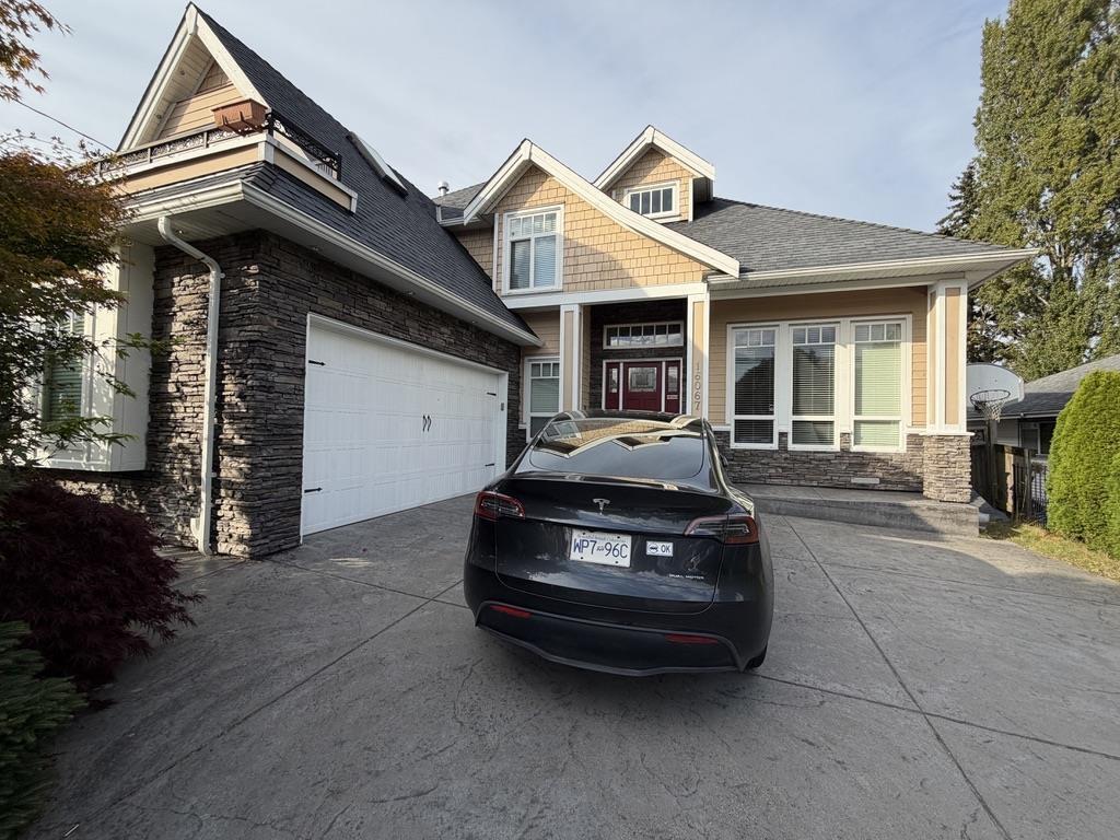 Primary Photo - 16067-16014 14 Ave