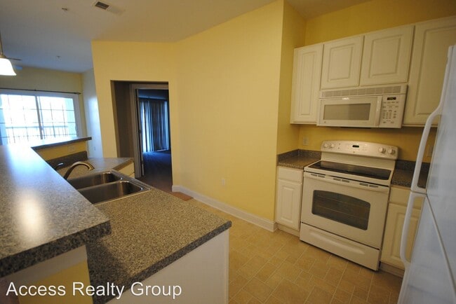 Building Photo - 200 Gateway Condos Dr