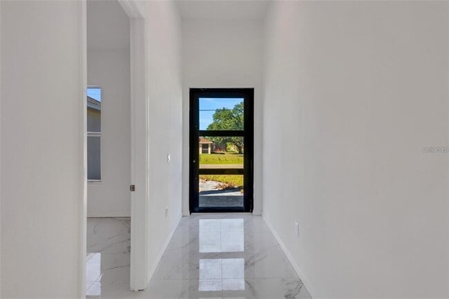 Foto del edificio - 4439 Eldron Ave